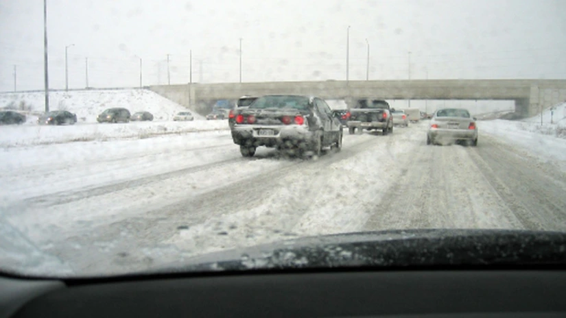 CNADNR: Circulaţia se desfăşoară normal pe drumurile naţionale