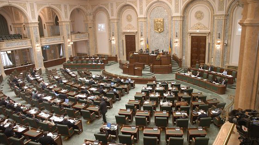 Senatorii jurişti au dat aviz favorabil proiectului Legii salarizării unitare
