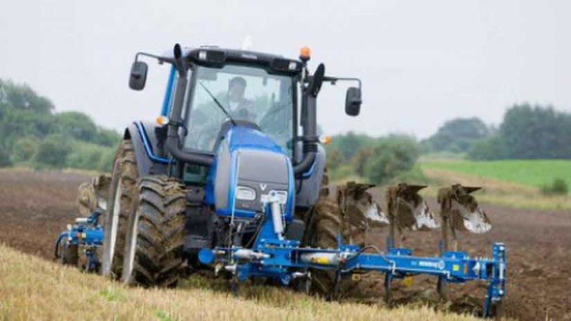 Fermierii înregistraţi ca PFA nu trebuie să plătească impozit pe veniturile din agricultură