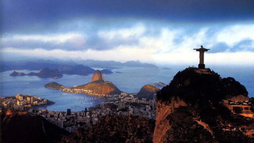 Ovidiu Grecea se întoarce la Rio de Janeiro