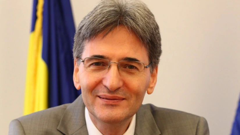 Udrea: Leonard Orban să îşi dea demisia dacă nu aduce bani europeni pentru reabilitarea termică