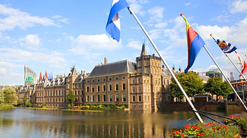 Olanda: Parlamentul a aprobat bugetul de rigoare cerut de Bruxelles