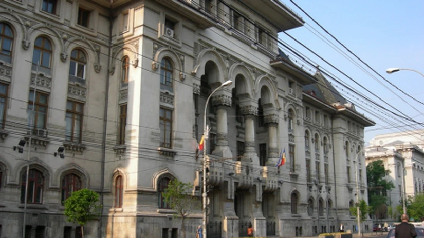 Municipalitatea poate organiza procedură de achiziţie la care să participe toate agenţiile de rating