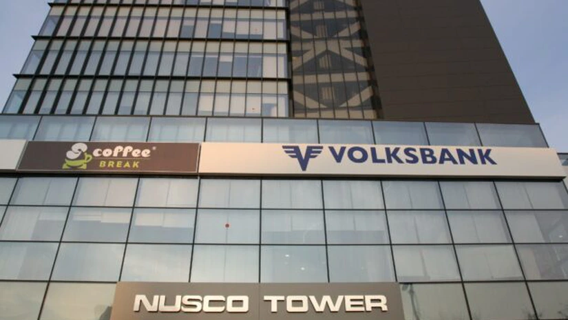 Lovitură grea pentru un client al Volksbank: O instanţă îi cere să ramburseze anticipat tot creditul