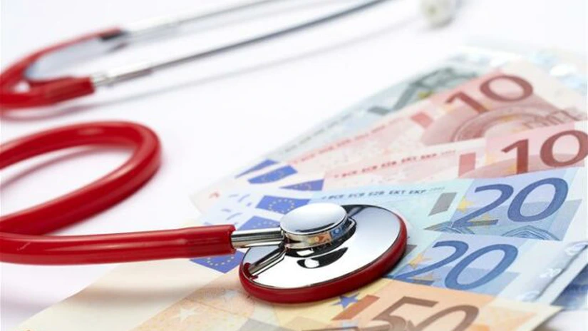 Scenariu de creştere a veniturilor la Fondul din care e finanţată Sănătatea: CASS ar putea urca la 12% din 2013