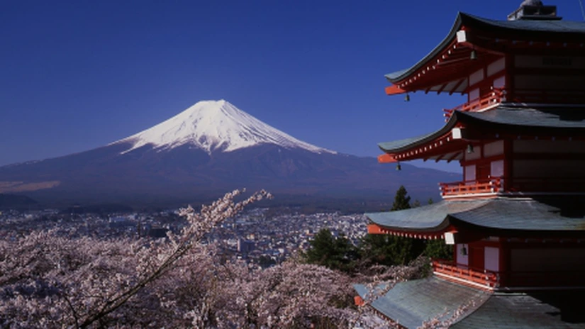 Fitch a retrogradat Japonia cu două trepte la A+