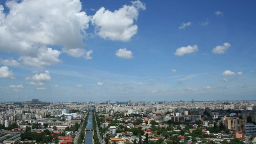 Cel mai înalt penthouse din România, scos la vânzare pentru 1,5 milioane de euro. GALERIE FOTO