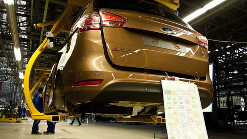 Ford Europe va desfiinţa câteva mii de locuri de muncă şi renunţă la modelele 