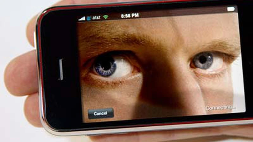 Vezi cum te spionează aplicaţiile de pe iPhone