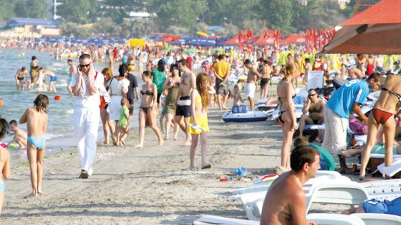 Vânzări de aproape un milion de euro pentru vacanţe de vară la Târgul Touristica din Cluj