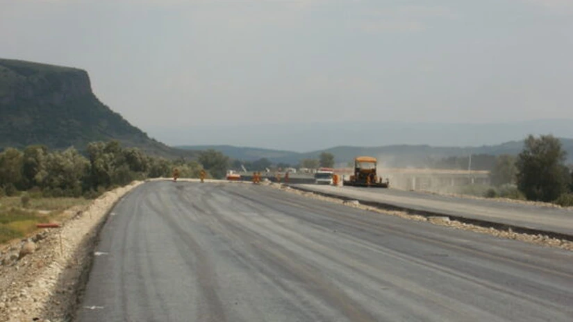 Luna viitoare se deschide o nouă autostradă. Cum arată acum GALERIE FOTO