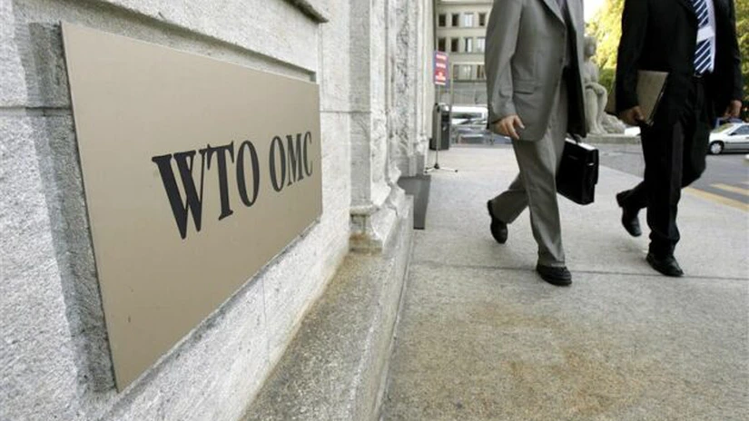 OMC îmbunătăţeşte prognoza privind comerţul în 2021 şi 2022