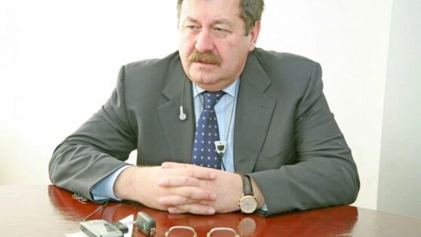 Baronul Roibu de la Oltchim: Să se facă intervenţii la Petrom şi Electrica