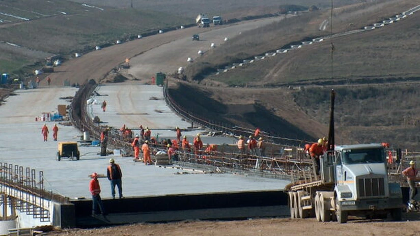 Autostrada Comarnic-Braşov: Lucrările încep în aprilie, va fi gata până în 2017. Taxă -  7 lei