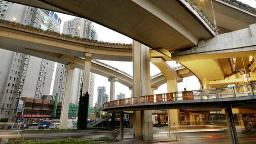 China aprobă investiţii în infrastructură de aproape 160 miliarde de dolari