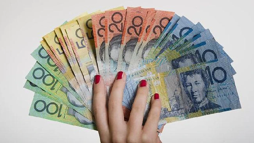 Admiral Markets: Speculatorii pe piaţa valutară renunţă la dolarul australian