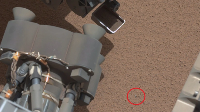Robotul Curiosity a descoperit pe Marte un 
