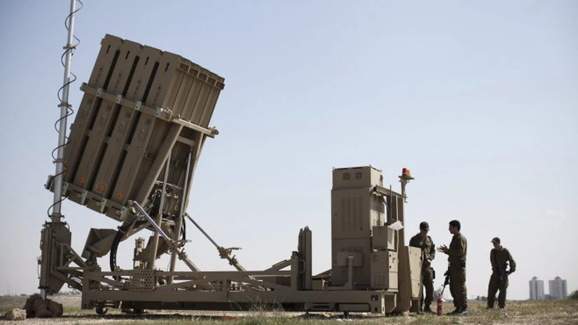 Israelul testează cu succes un sistem de interceptare a rachetelor balistice