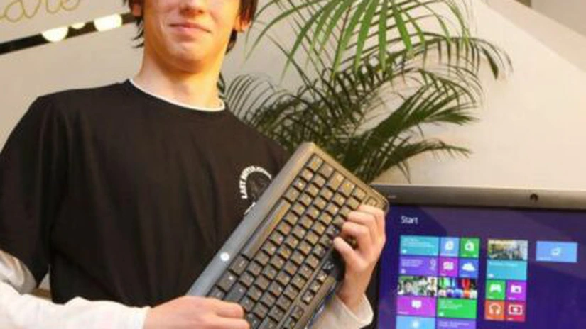 Un român este unul dintre cei mai tineri developeri Microsoft. Povestea lui Iulian Atănăsoae