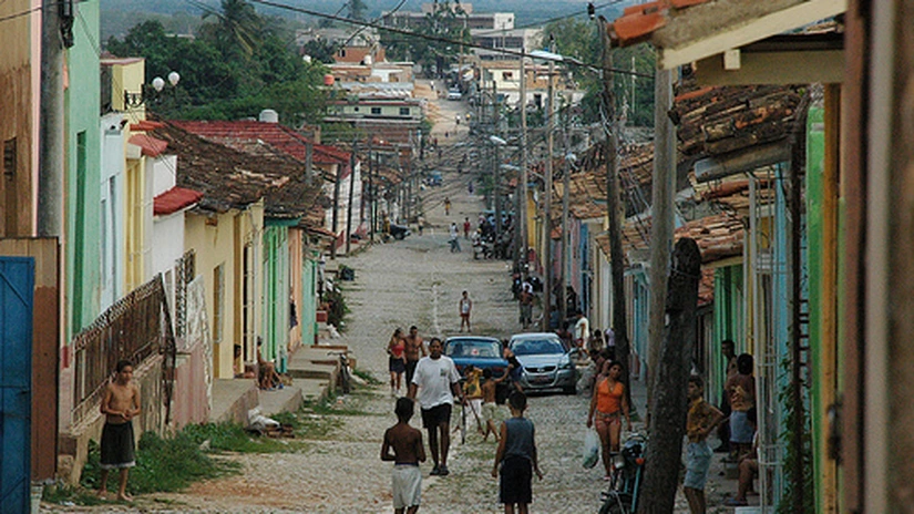 Cuba, slăbită economic de criza din Venezuela - Moody's
