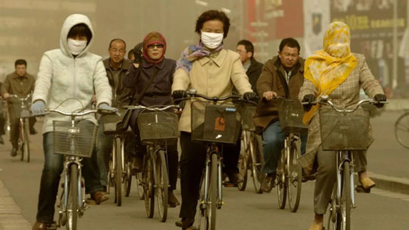 Nemulţumiri cu privire la poluare în China: Mass-media critică ritmul excesiv de dezvoltare