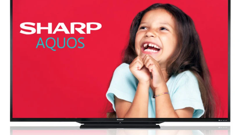 Sharp a expus la CES 2013 televizorul LED cu cea mai mare diagonală din lume