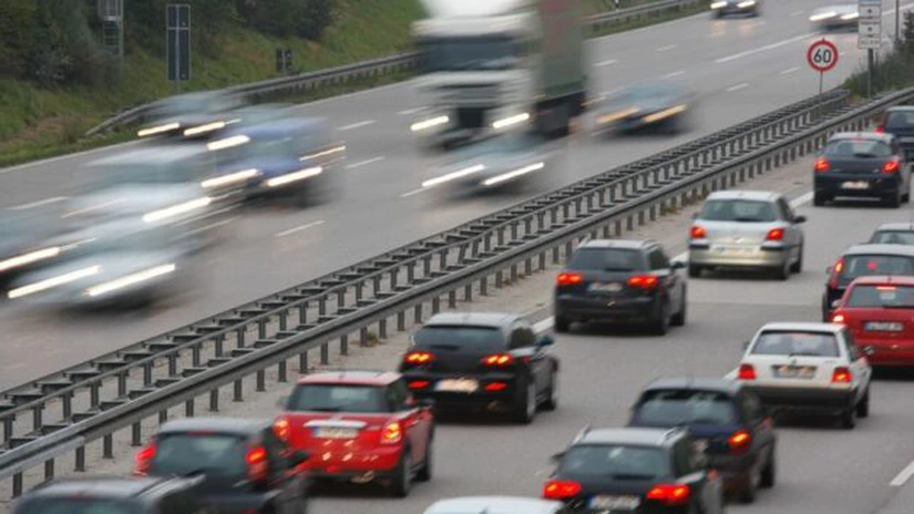 PE adoptă o lege care prevede diminuarea zgomotului provocat de maşini