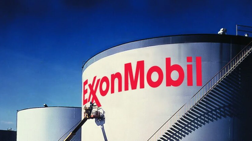 Exxon Mobil şi Chevron au obţinut anul trecut profituri totale de peste 70 miliarde dolari