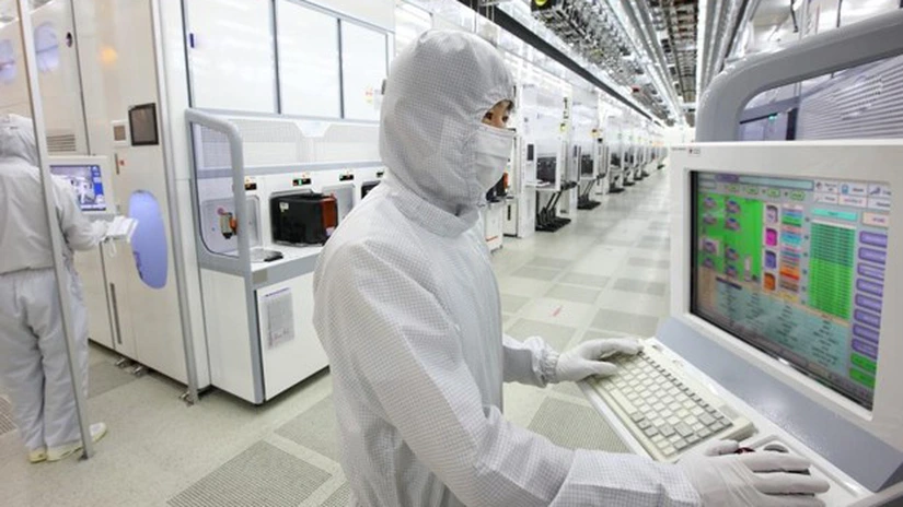Scurgeri toxice la o uzină Samsung din Coreea de Sud. Bilanţul - Un mort şi patru răniţi
