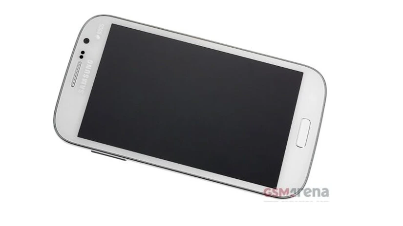 Varianta ieftină a Samsung Galaxy SIII  FOTO
