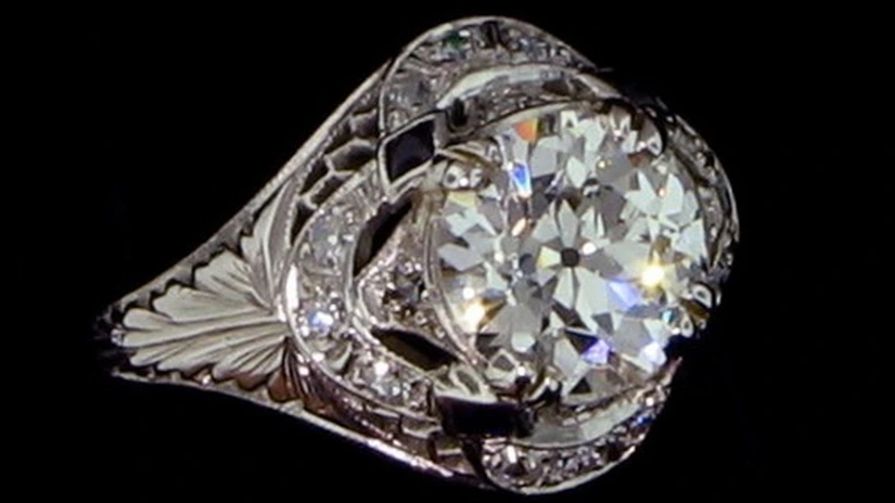 Inelul de logodnă al împărătesei Joséphine, oferit de Napoleon Bonaparte, scos la licitaţie