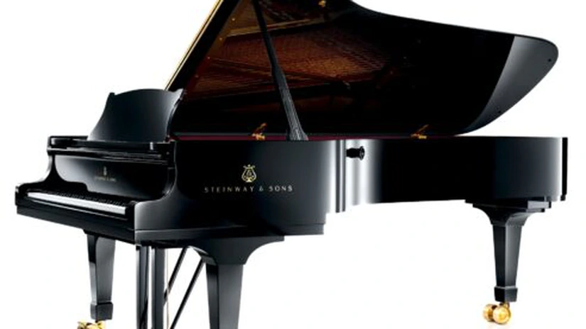 Producătorul de piane Steinway va fi preluat de un fond de capital privat, pentru 438 mil. dolari
