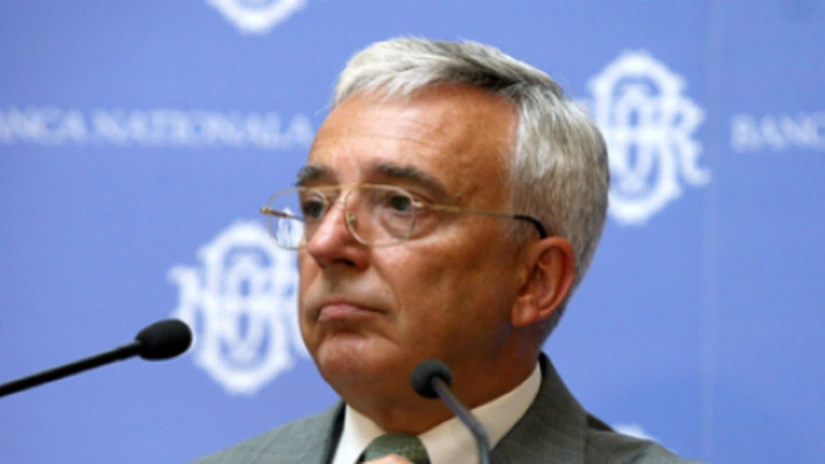 Isărescu: N-am sfaturi pentru cei cu peste 100.000 euro, e penibil să dăm sfaturi oamenilor bogaţi