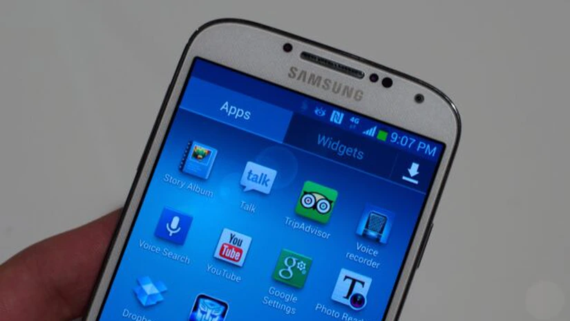 Cu cât produce Samsung modelul Galaxy S4 şi cu cât îl vinde