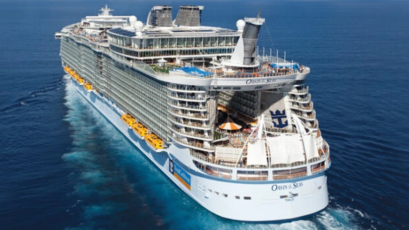 Royal Caribbean: Peste 600 de români vor cumpăra croaziere pe cel mai mare vas din lume