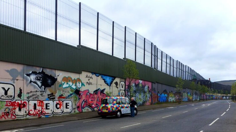 Irlanda de Nord vrea să dărâme zidurile 