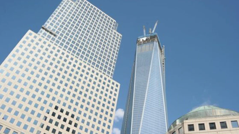 Vârful Turnului One al noului complex WTC din New York a fost instalat
