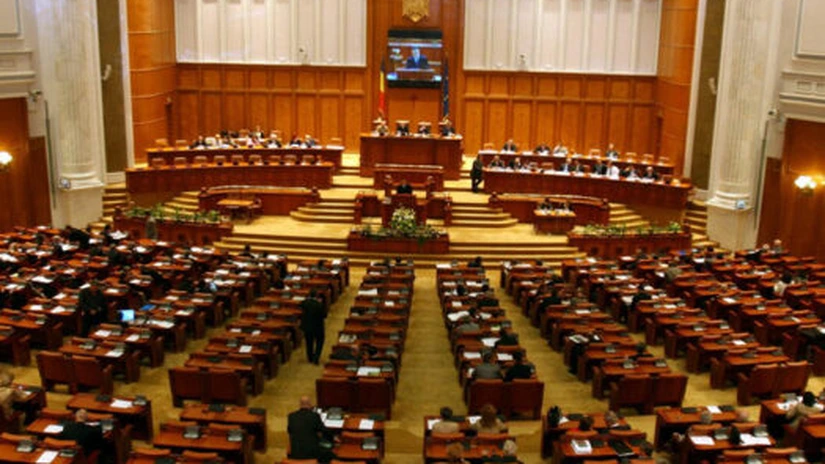 Camera Deputaţilor: Votul asupra moţiunii simple pe tema privatizării CFR Marfă este dat marţi