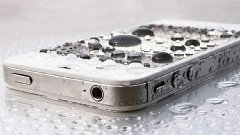 WSJ: Apple testează ecrane mai mari pentru iPhone şi iPad