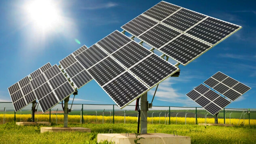 ANRE a acreditat patru noi centrale fotovoltaice şi o microhidrocentrală pentru a primi certificate verzi
