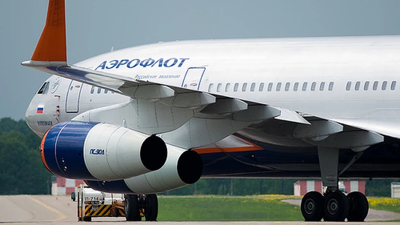 Rusia: Două avioane s-au agăţat cu aripile pe aeroportul Şeremetievo din Moscova