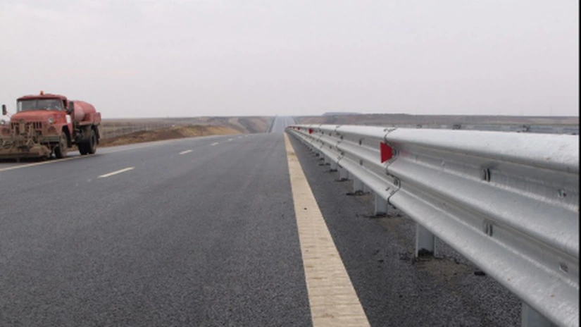 Aparat care identifică în trafic maşinile date în urmărire, folosit de Poliţia Autostrăzi