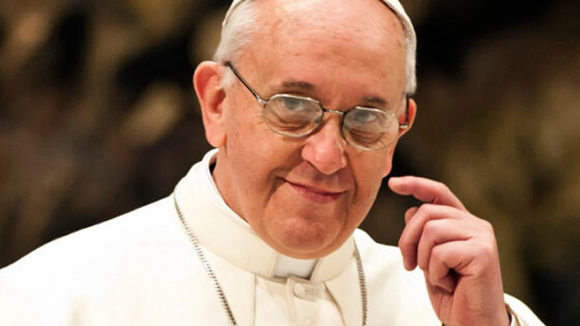 Papa Francisc este o adevărată vedetă pe Twitter şi în presă