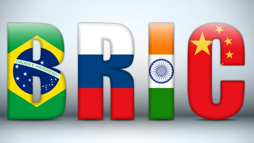 Ţările BRICS vor rezerve valutare comune pentru a se proteja de volatilitatea pieţelor