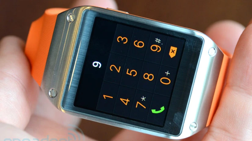 Samsung a vândut 800.000 de ceasuri Galaxy Gear în primele două luni de la lansare