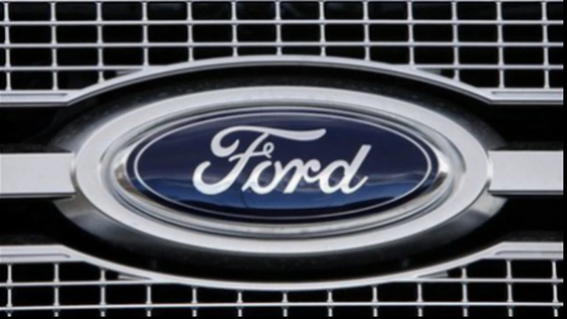 Ford opreşte şi producţia de motoare la uzina din Craiova. Asamblarea B-Max se reia pe 20 noiembrie