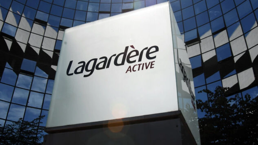 Angajaţii grupului de presă Lagardère Active intră, luni, în grevă generală
