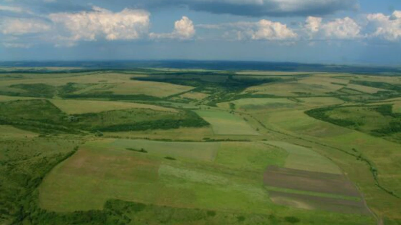 Guvernul va sesiza DNA în legătură cu transferul unui teren al Institutului Fundulea în domeniul privat