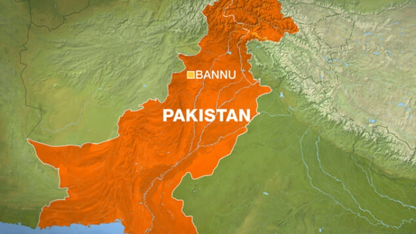 Pakistan: Cel puţin 20 de soldaţi ucişi şi alţi 30 răniţi într-un atentat cu bombă