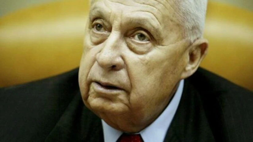 Ariel Sharon va fi înmormântat luni